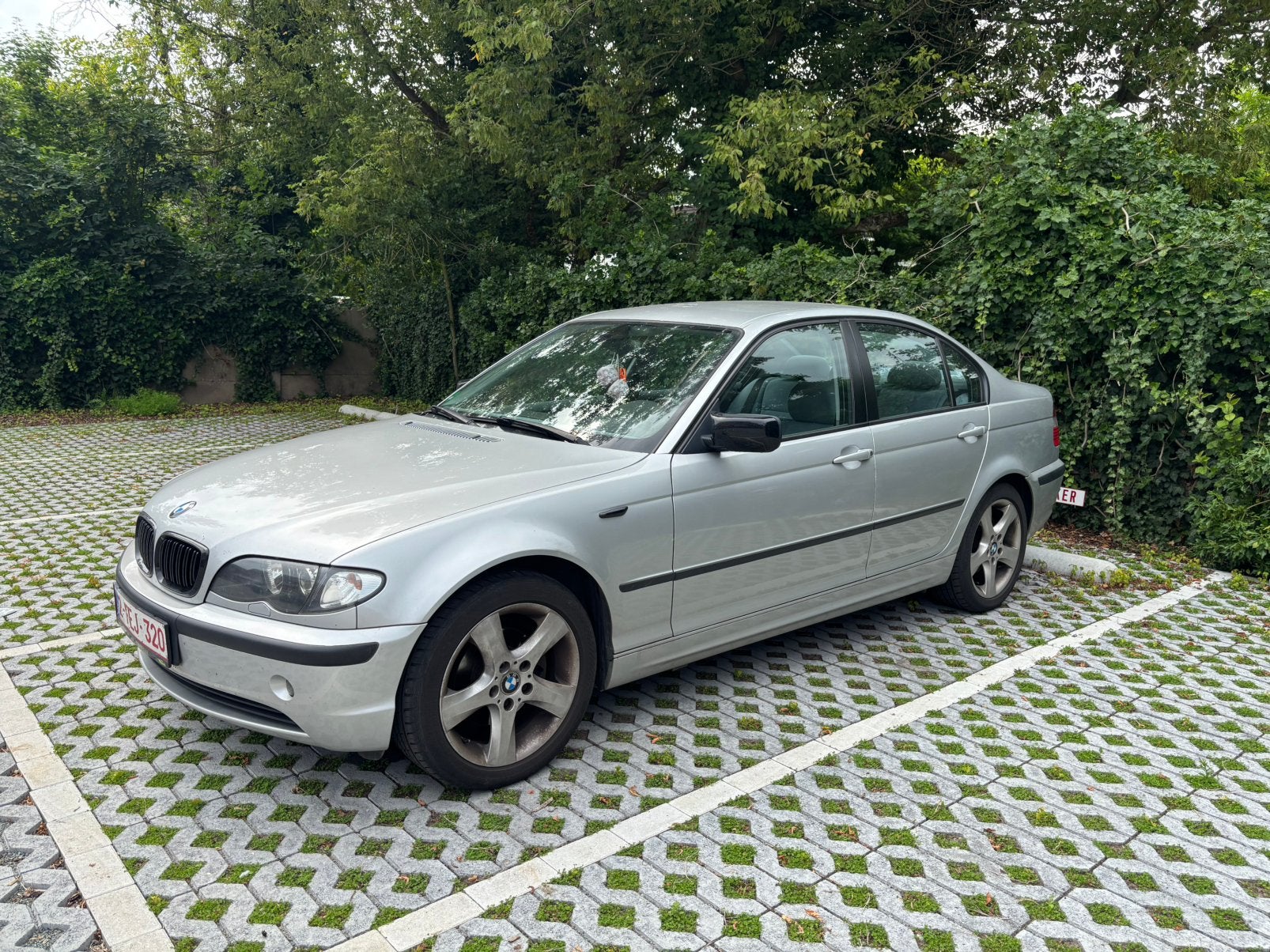 Bmw Automaat e46 164000km te koop, Automaat, 4 deurs, Berline, Grijs
