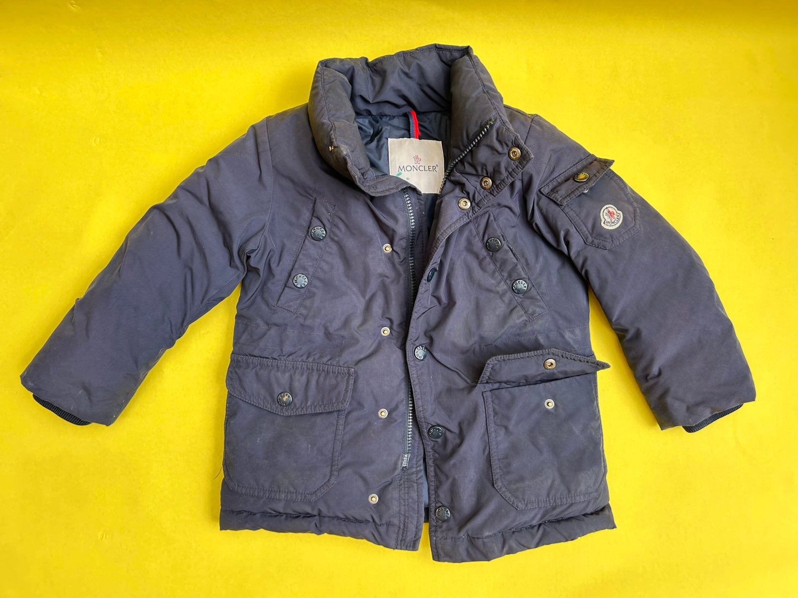 Doudoune Moncler 5-6 ans – bon état, chaude, Enlèvement, Comme neuf, Garçon ou Fille, Autres types