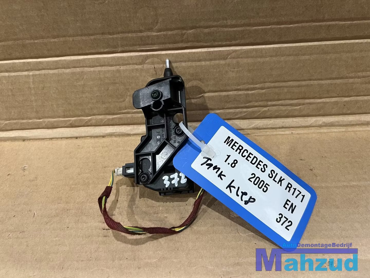 MERCEDES SLK R171 tankklep vergrendeling a2038201997 2005-20, Auto-onderdelen, Gebruikt, Mercedes-Benz AG, Mercedes-Benz, Mercedesstrasse 120
70372  Stuttgart, DE