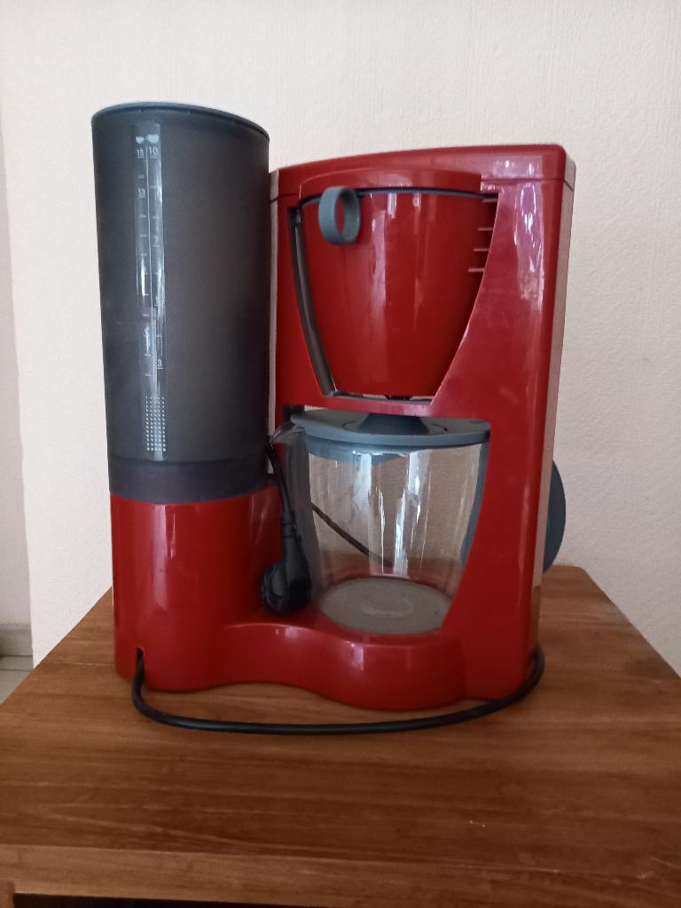 Percolateur, Réservoir d'eau amovible, Café moulu, Neuf, 4 à 10 tasses