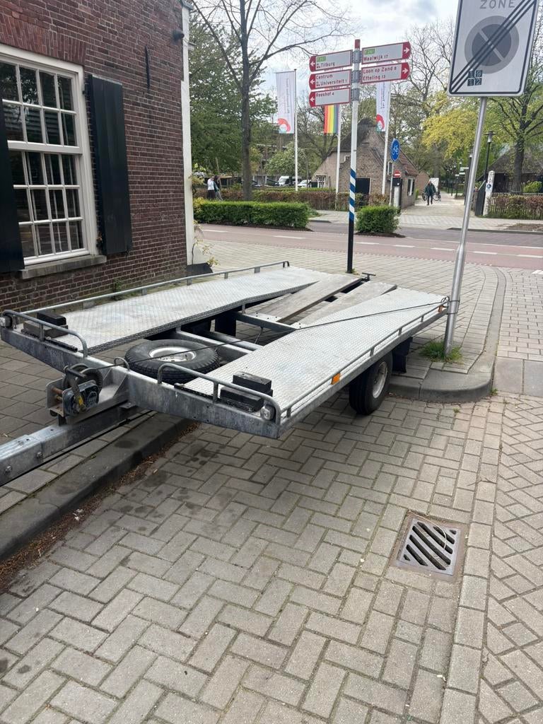 Witteveen autoambulance 1300 kilo, Auto diversen, Ophalen, Zo goed als nieuw