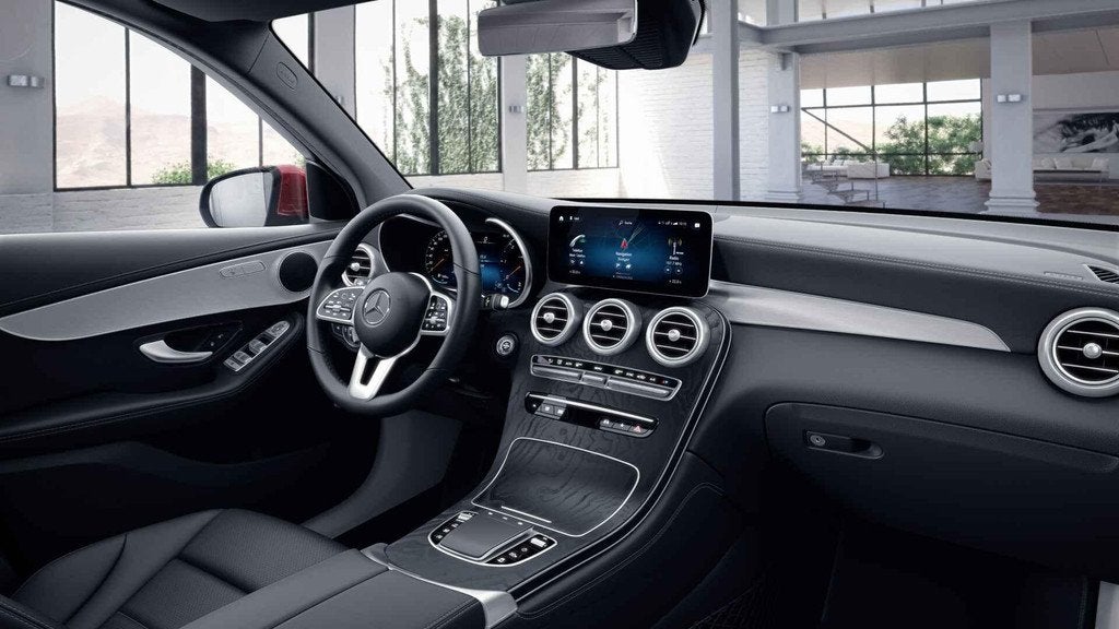 Mercedes-Benz GLC 200 D 4MATIC SUV Luxuury Line, Rouge, https://public.car-pass.be/vhr/ba50437e-343b-4431-8263-0c094b1b0e9a, Euro 6