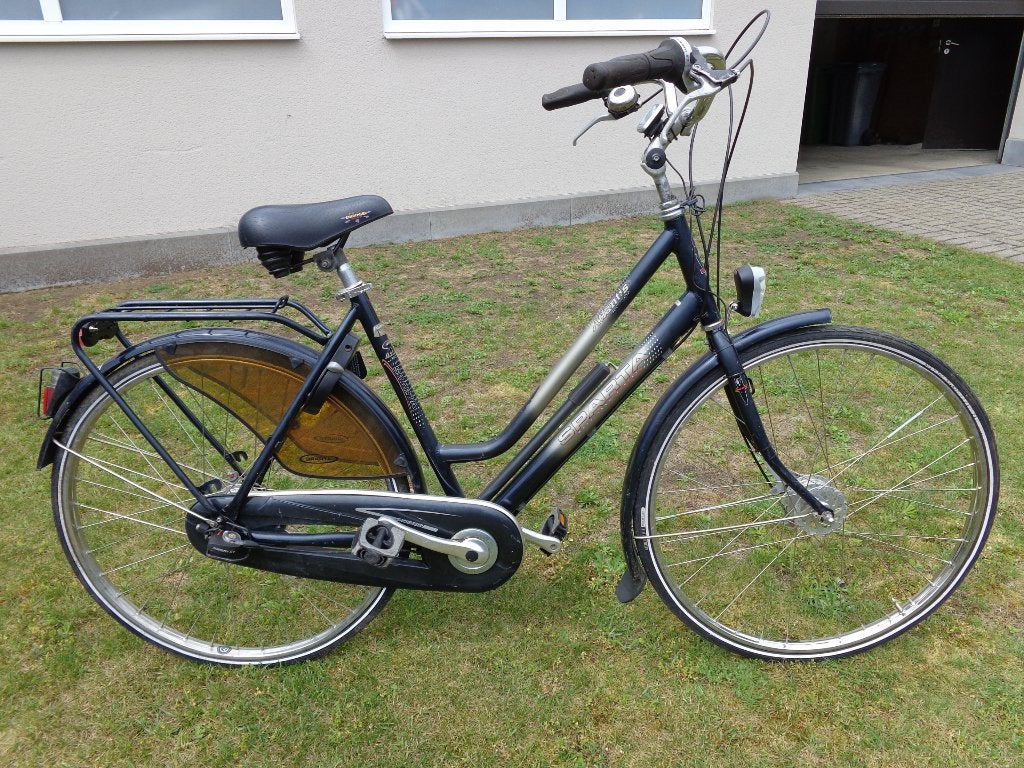 2 damesfietsen  maat 53. SPARTA   BATAVUS, Ophalen, Versnellingen, Batavus, Trommelrem