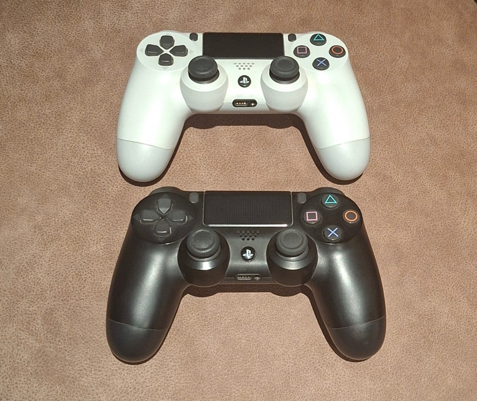 2x PS4 controller, Consoles de jeu & Jeux vidéo, Consoles de jeu | Sony Consoles | Accessoires, Enlèvement ou Envoi, Contrôleur