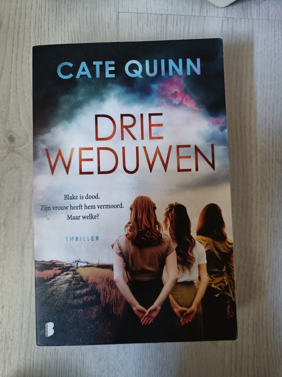 Cate Quinn - Drie weduwen, Ophalen, Cate Quinn