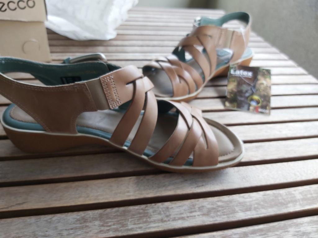 Sandalen in mals soepel leder merk Ecco maat 36 nieuw, Kleding | Dames, Schoenen, Ophalen