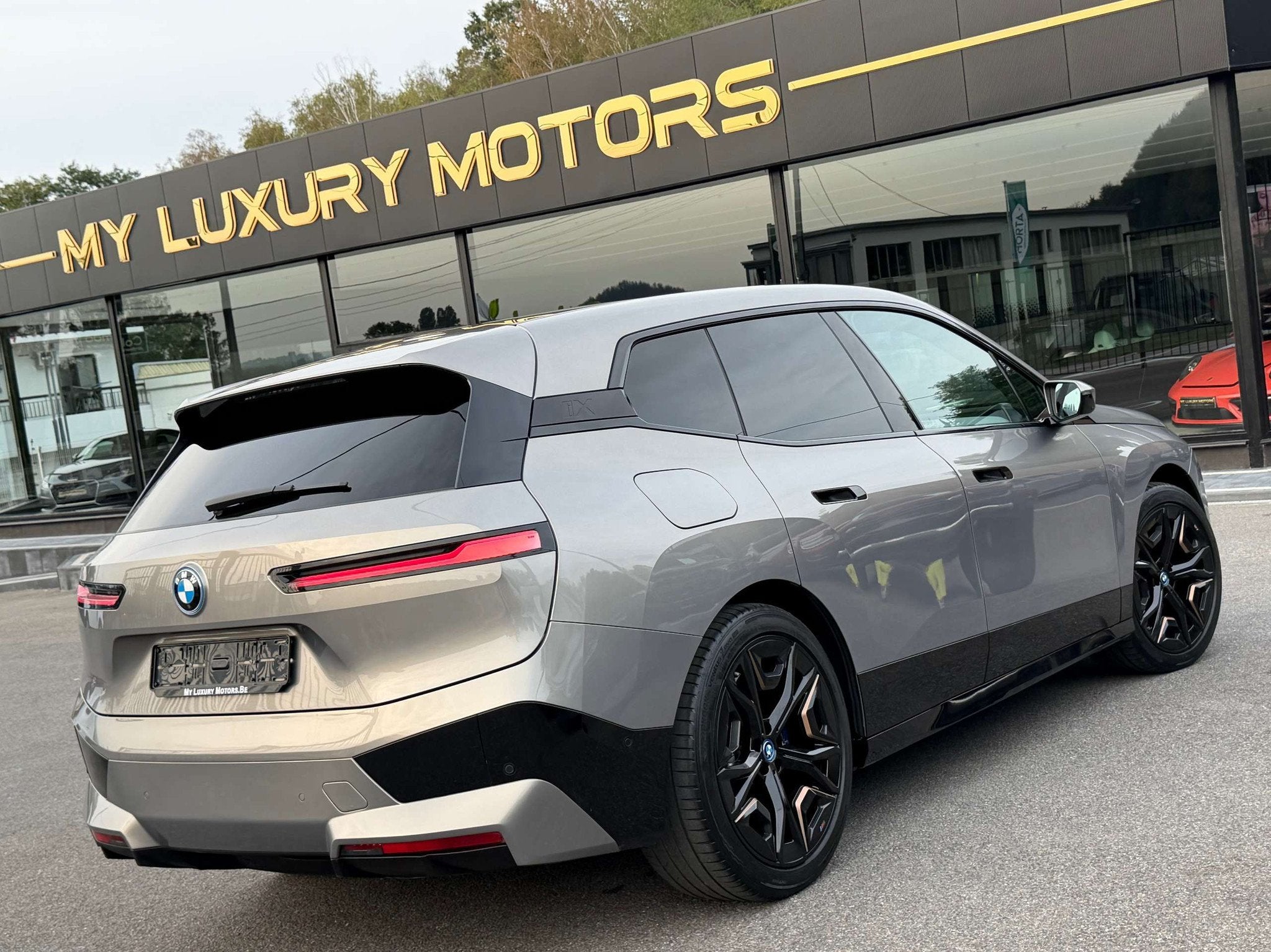 BMW iX 40 X-DRIVE 326 CV | FULL OPTION | PACK M AERODYNAMIC, Gebruikt, 326 pk, IX, Leder