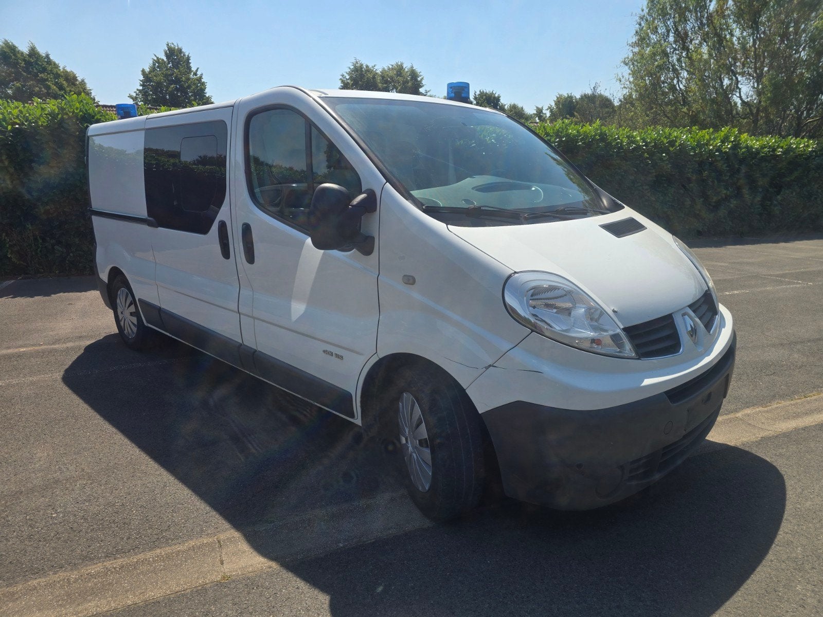 Renault Trafic 2.0dci Ambulance volledig team, Auto's, Euro 5, Renault, Bedrijf, 5 deurs