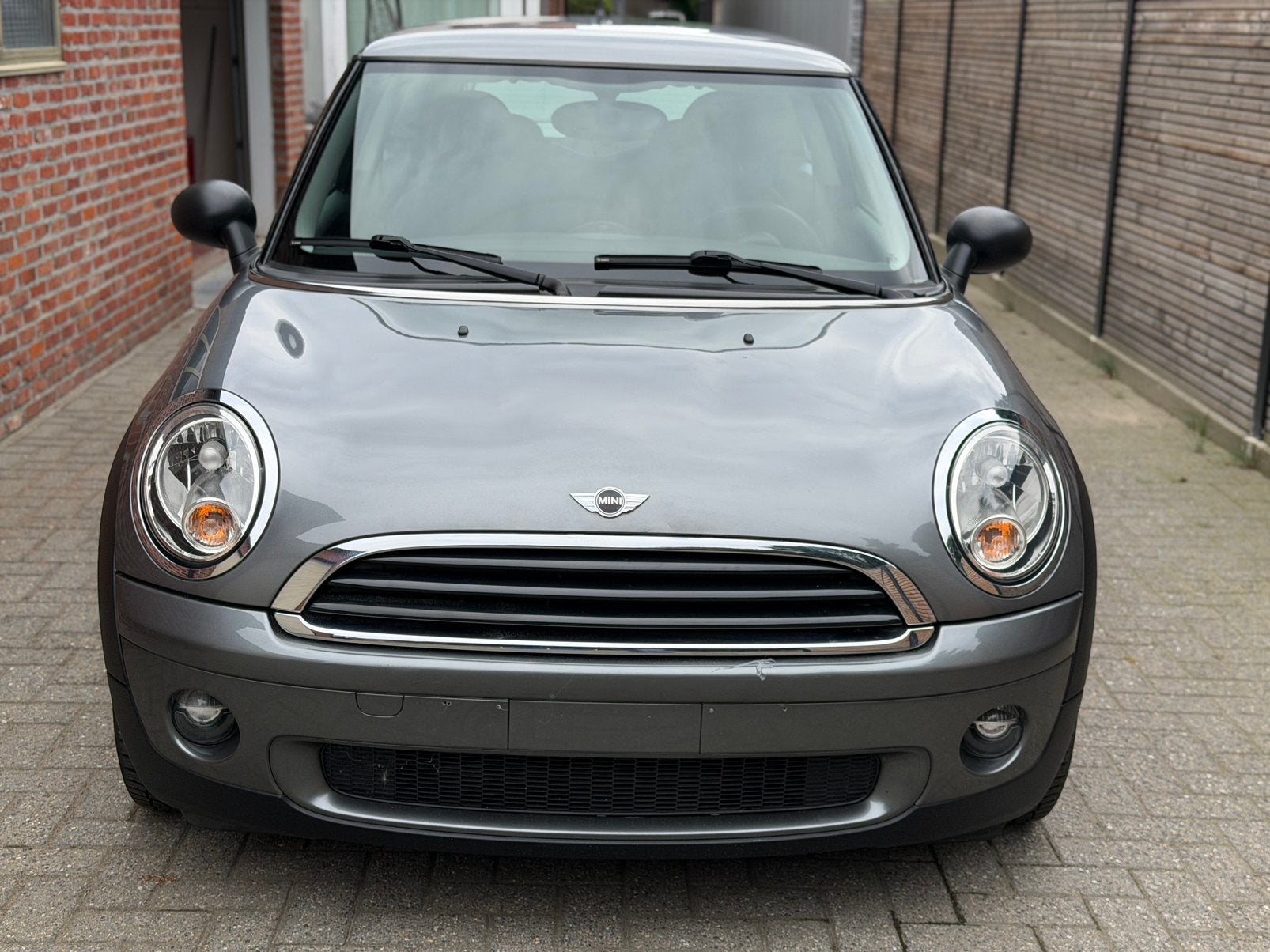 Mini one /2010/ 1.6 benzine automaat/ 68.000 kms / gekeurd, Auto's, Mini, Automaat, Particulier, One, Zilver of Grijs