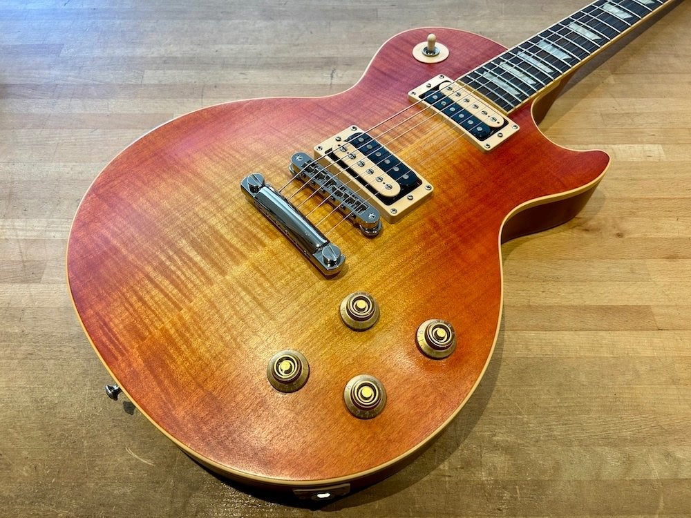 Gibson 2007 Les Paul Standard ‘50s Faded HCSB + Cas, Musique & Instruments, Instruments à corde | Guitares | Électriques, Enlèvement ou Envoi