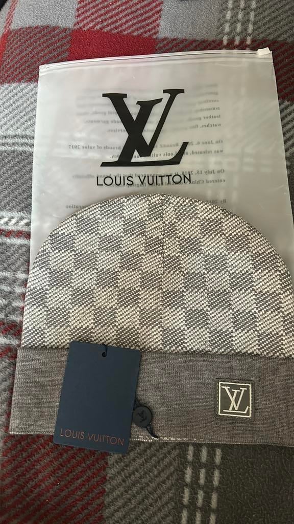 Louis vuitton muts, Ophalen, Zo goed als nieuw, Muts