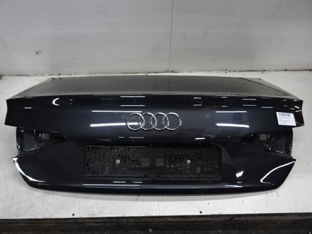 HAYON ARRIÈRE / MALLE Audi A4 (B9) (01-2015/11-2019), Mevr. I. Hauben, Haillon arrière, Audi, Utilisé