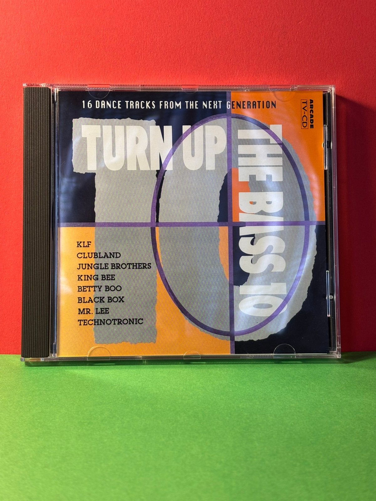 Turn up the bass 10 / nieuwstaat, Cd's en Dvd's, Verzenden, Zo goed als nieuw