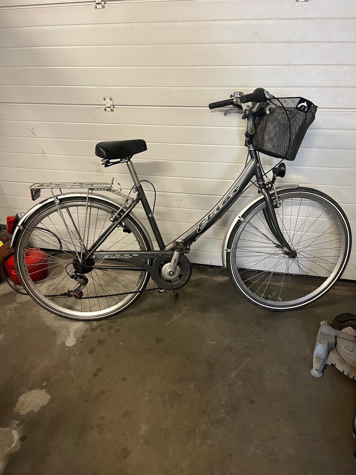 Damesfiets, Fietsen en Brommers, Ophalen, Zo goed als nieuw, Versnellingen