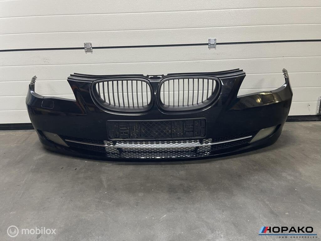 Voorbumper BMW 5 serie E60 E61 | Schwarz II, Auto-onderdelen, Gebruikt, Einsteinlaan 5, Rijswijk, Voor, Ophalen of Verzenden