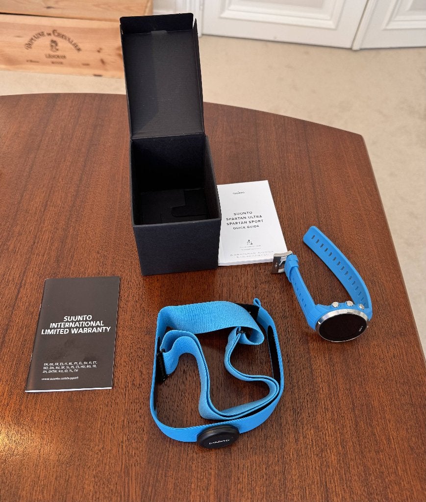 Montre de Sport SUUNTO Spartan, Bijoux, Sacs & Beauté, Montres de sport, SUUNTO, Enlèvement ou Envoi, IOS, Comme neuf