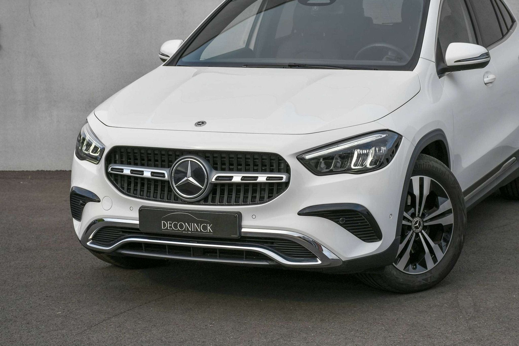 Mercedes-Benz GLA 180 GLA 180d *LED*LEDER*WIDESCREEN*BLIND S, Auto's, Zwart, 4 cilinders, 116 pk, Bedrijf