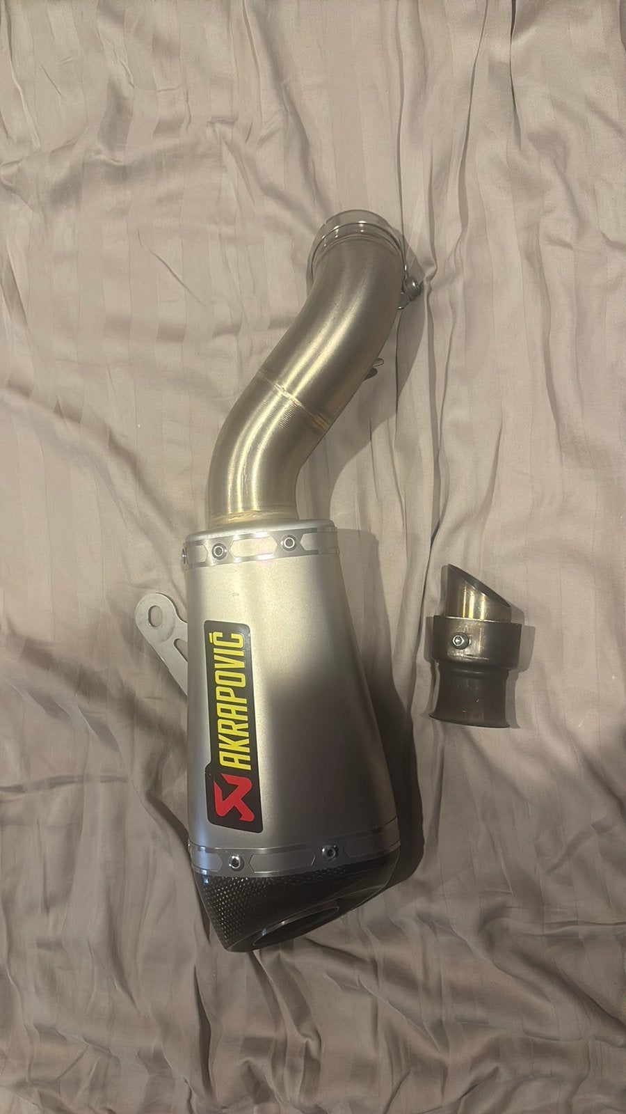 Akrapovic slip-on line TITANIUM Z900 2017-2024, Enlèvement