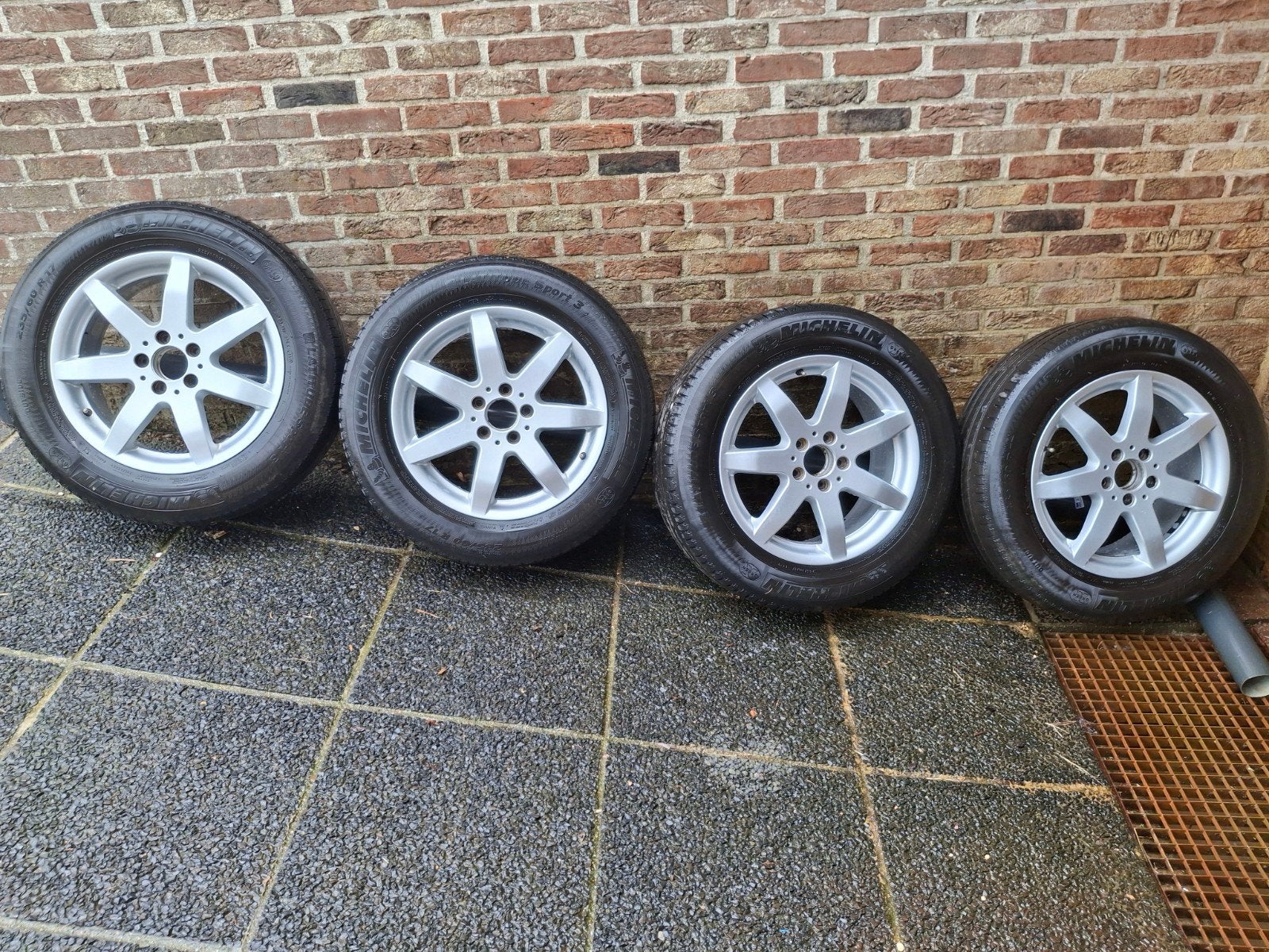 Mercedes velgen met band 5x112 ET47, Ophalen, Band(en)