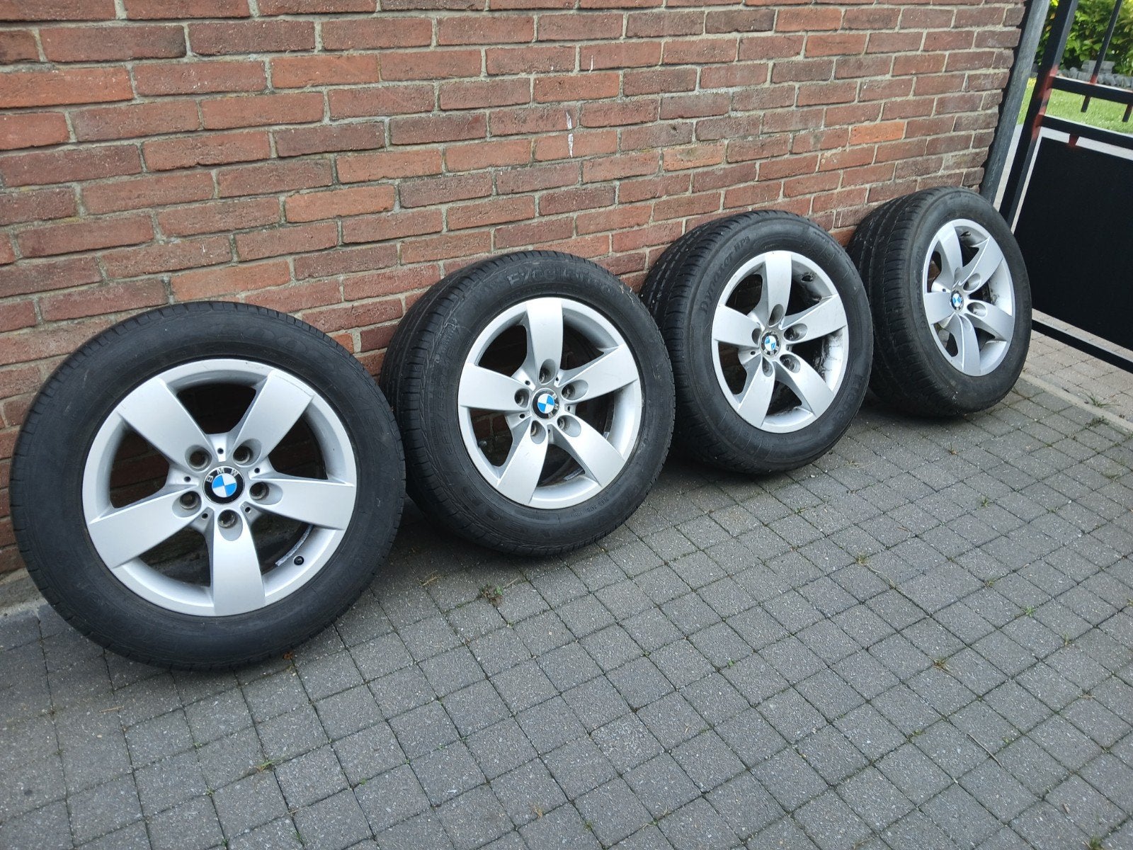 roue BMW   pneus 225 55 16 goodyear  en excellent etats, Enlèvement, Pneu(s)