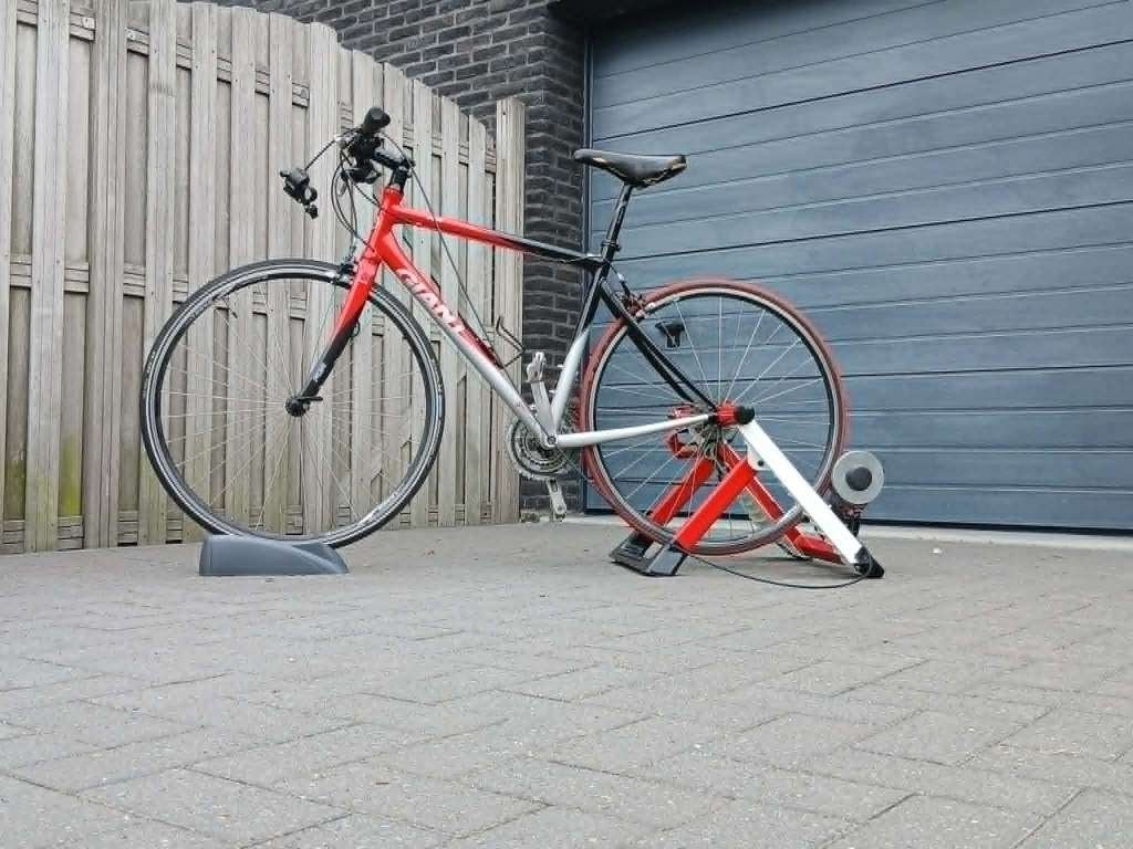 Koersfiets Giant, Ophalen, 28 inch, Velgrem, Giant