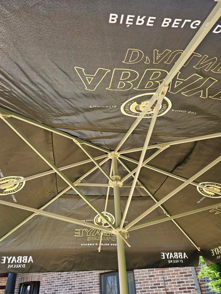 2 grand parasols, Tuin en Terras, Parasols, Ophalen of Verzenden