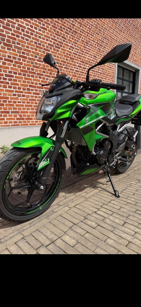 Kawasaki z125, Motoren, Motoren | Kawasaki, Nieuw, Particulier, 125 cc, Sportuitlaat