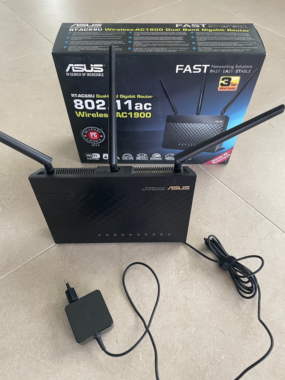 ASUS RT-AC68U Wireless-AC1900 Dual Band, Computers en Software, Routers en Modems, Zo goed als nieuw, Router, Ophalen of Verzenden