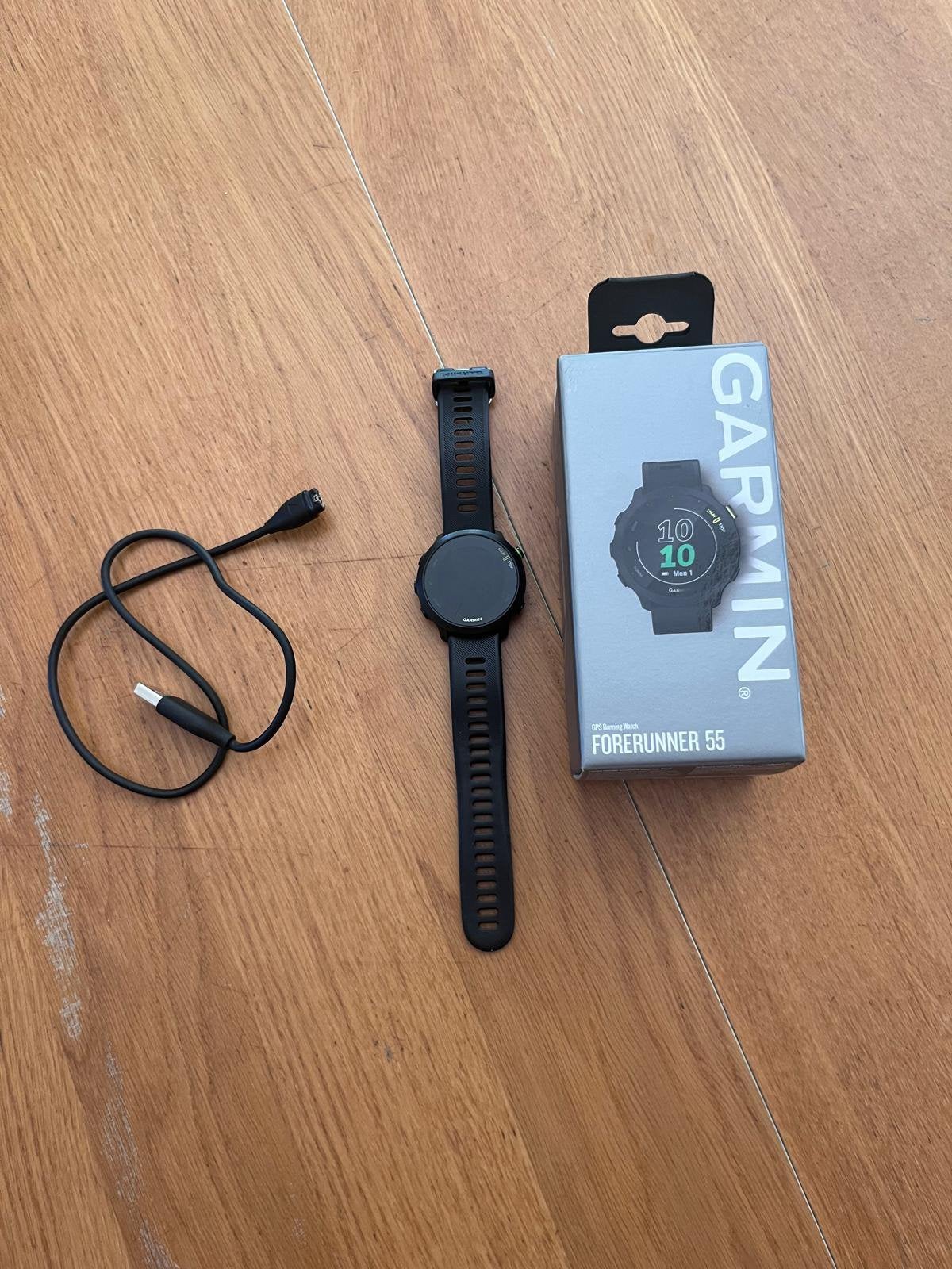 Sporthorloge Garmin forerunner 55, Handtassen en Accessoires, Smartwatches, Ophalen, Gebruikt, Zwart