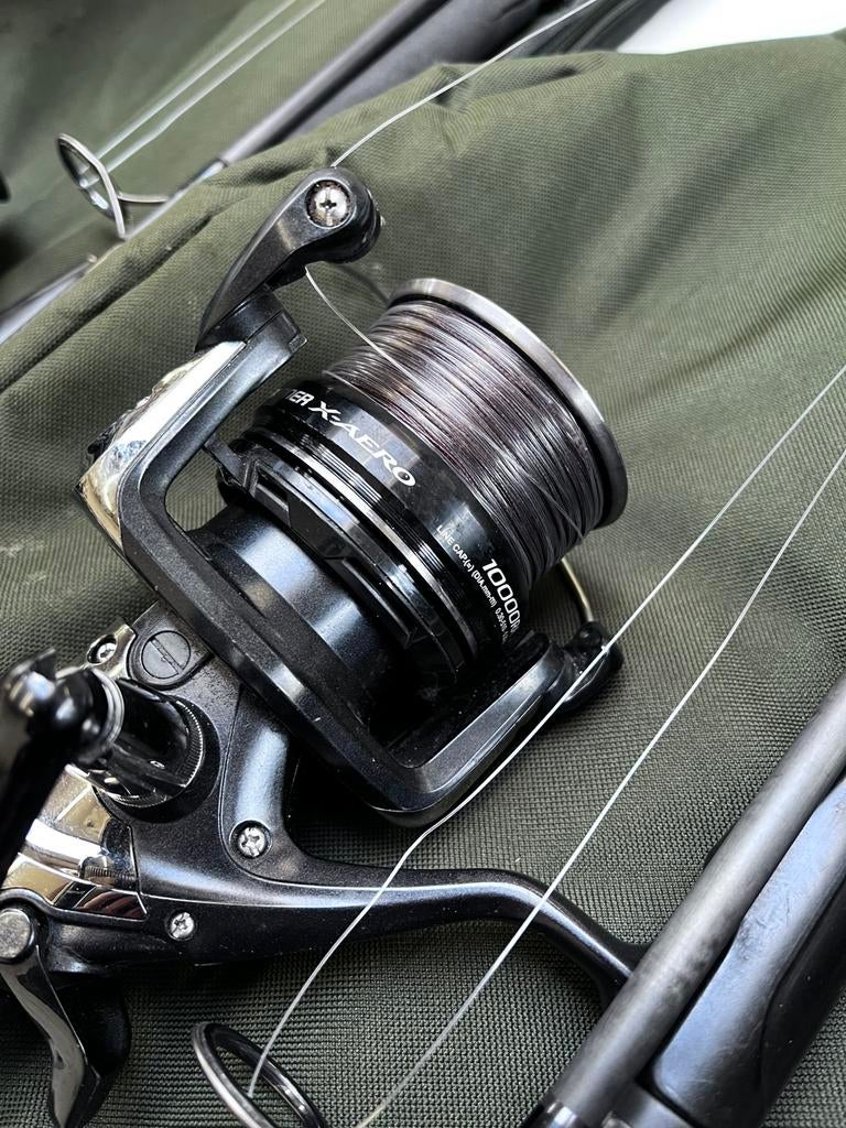 4 Shimano Baitrunner X-AERO 10000 RA + 4 reservespoelen, Watersport en Boten, Ophalen, Zo goed als nieuw