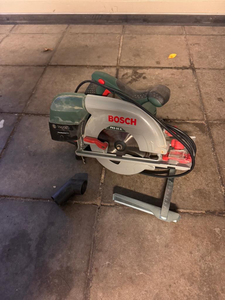 BOSCH cirkelzaag PKS55A - niet veel gebruikt, Enlèvement, Comme neuf, 1200 watts ou plus, Scie circulaire