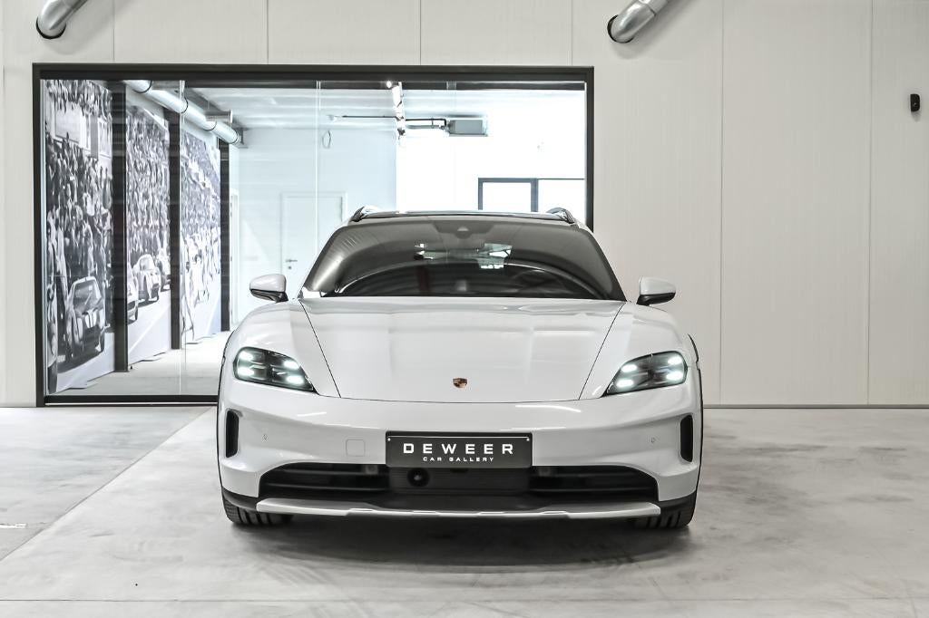 Porsche Taycan 4 Cross Turismo, Cuir, Achat, Entreprise, Entretenue par le concessionnaire