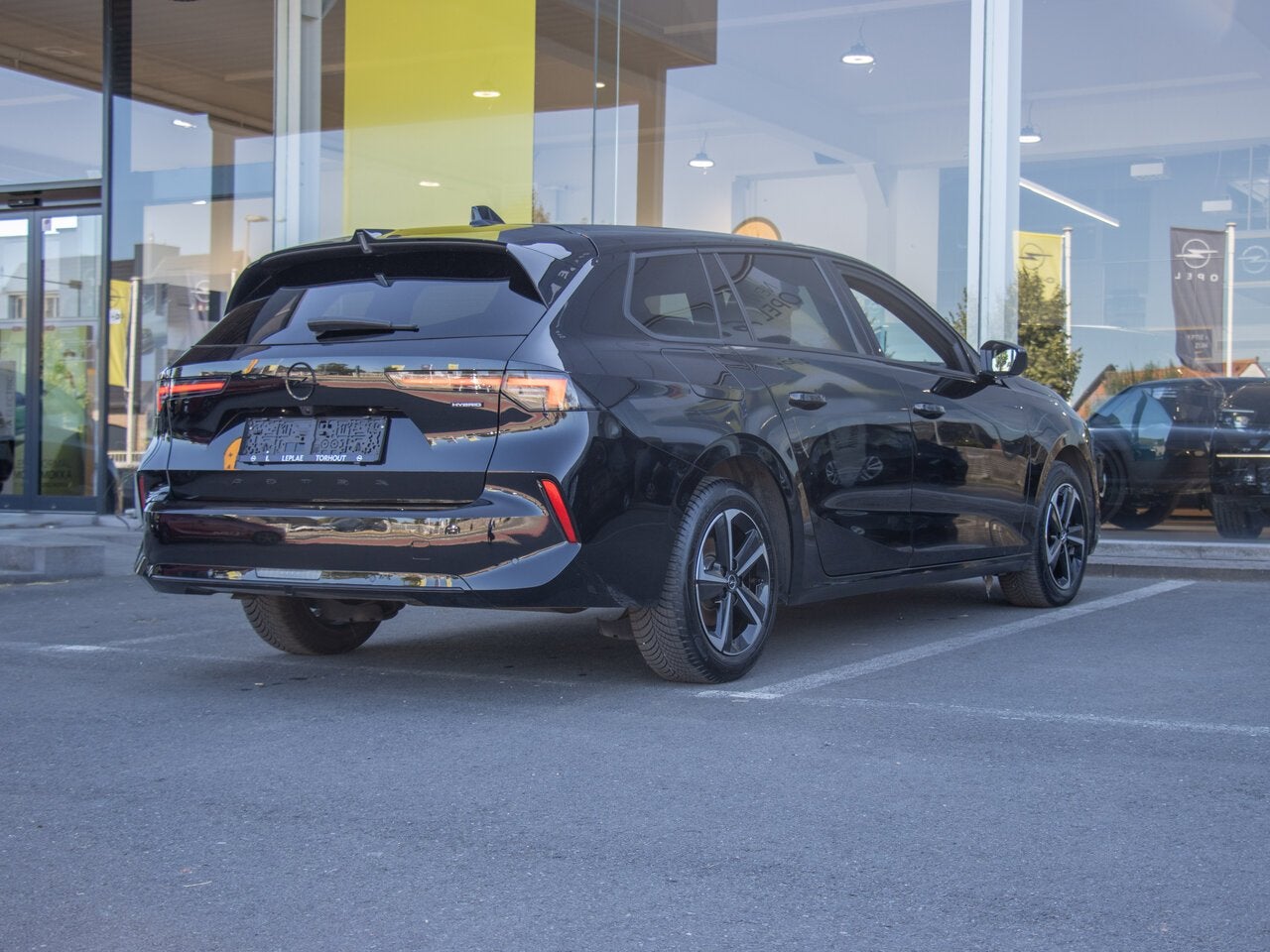 Opel Astra ST GS 1.2T HYBRID AUTOMAAT|CAMERA|CARPLAY|VERWAR, Auto's, Opel, 0 min, Zwart, Bedrijf, 5 deurs