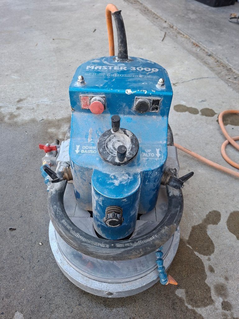 Machine portative de façonnage de pierre, Enlèvement, Utilisé