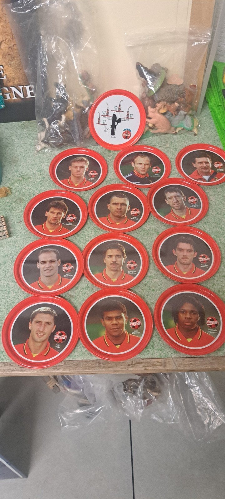 13 onderleggers: Coca Cola, Belgisch Elftal / Rode Duivels, Ophalen of Verzenden, Zo goed als nieuw, Gebruiksvoorwerp
