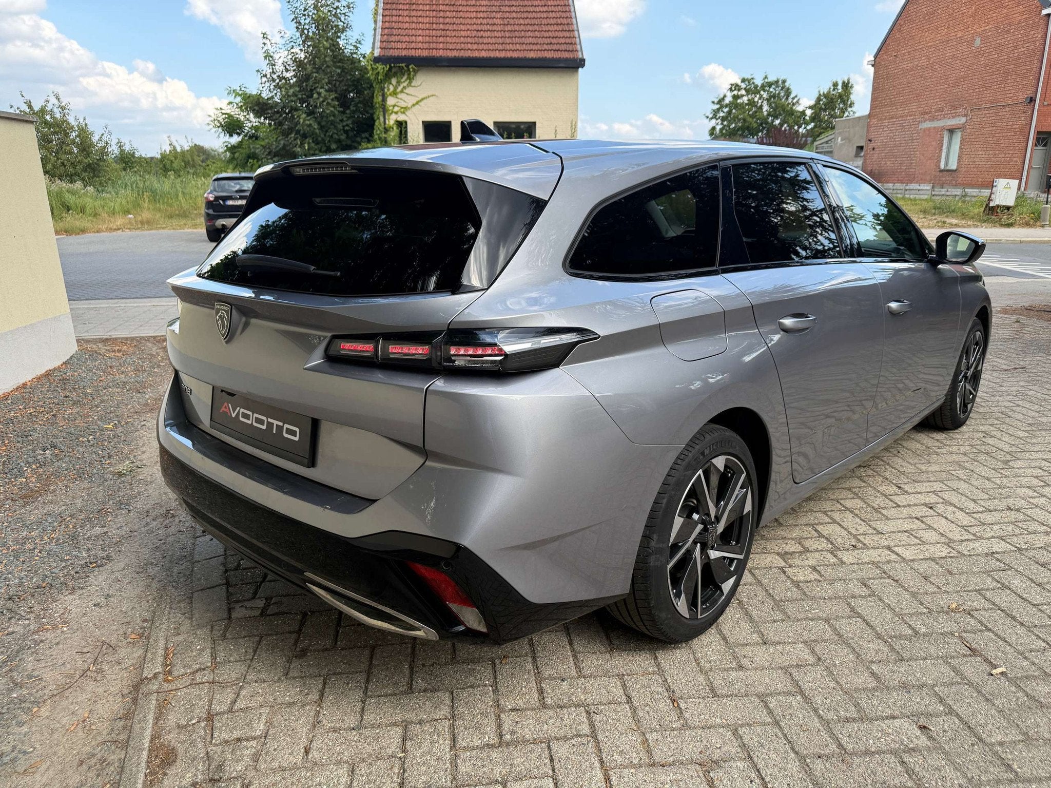 Peugeot 308 SW 1.2 Allure AUTOMAAT / 1Eig / 19000€+BTW, Auto's, Gebruikt, Zwart, 136 pk, Bedrijf