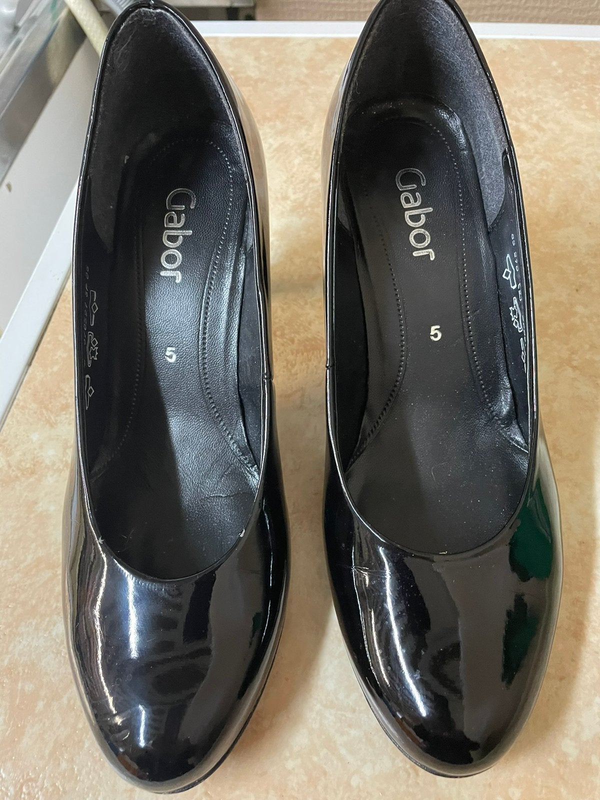 Chaussures Lak'e noires M/ 38 Gabor, Vêtements | Femmes, Enlèvement ou Envoi, Comme neuf