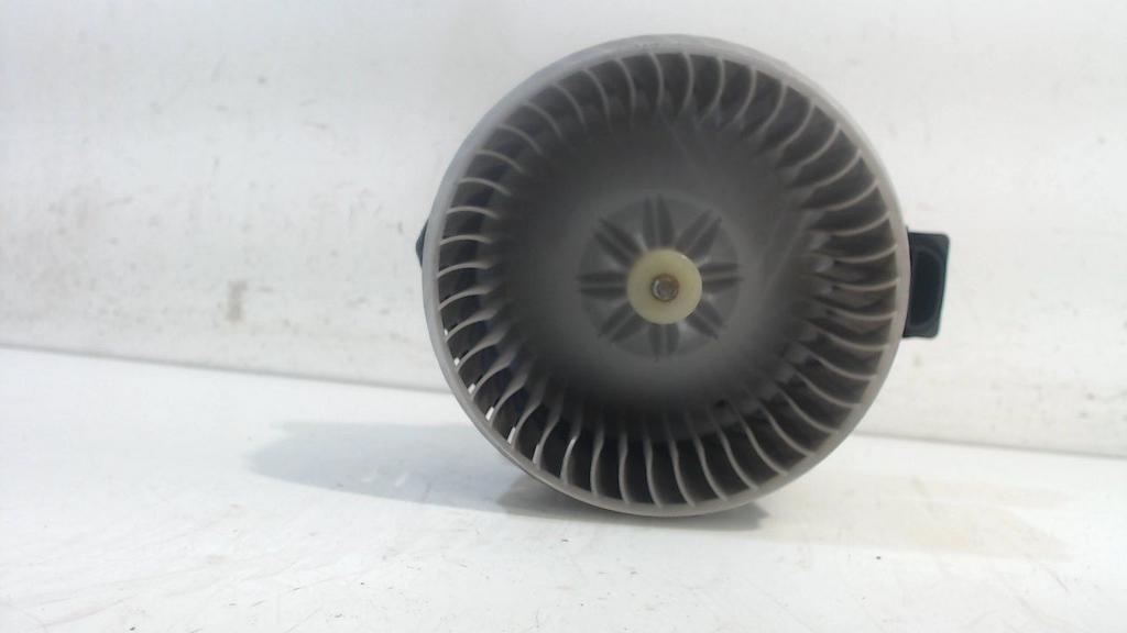 Kachel ventilator motor Suzuki Swift, Onderdelen@venauto.nl, Van der Ven Autorecycling B.V., Ettenseweg 76, 4706 PB Roosendaal, The Netherlands
