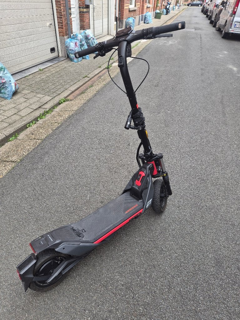 Segway Ekickscooter ZT3 Pro 22/12/25 + snellader, Ophalen, Zo goed als nieuw, Elektrische step (E-scooter), Segway-Ninebot