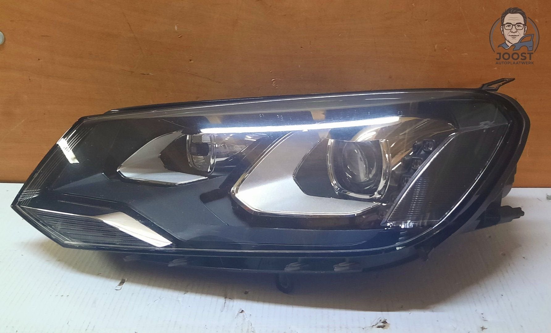 Koplamp links Xenon LED VW Touareg 7P ->2011 7P1941033, Gebruikt, -, Volkswagen, Ophalen of Verzenden