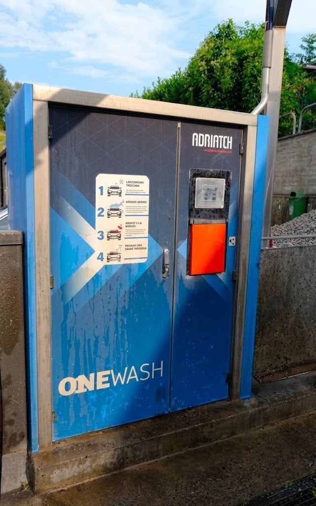 Carwash auto avec monnayeur Adriateh One1Wash, Enlèvement, Utilisé, Machine de nettoyage à brosse