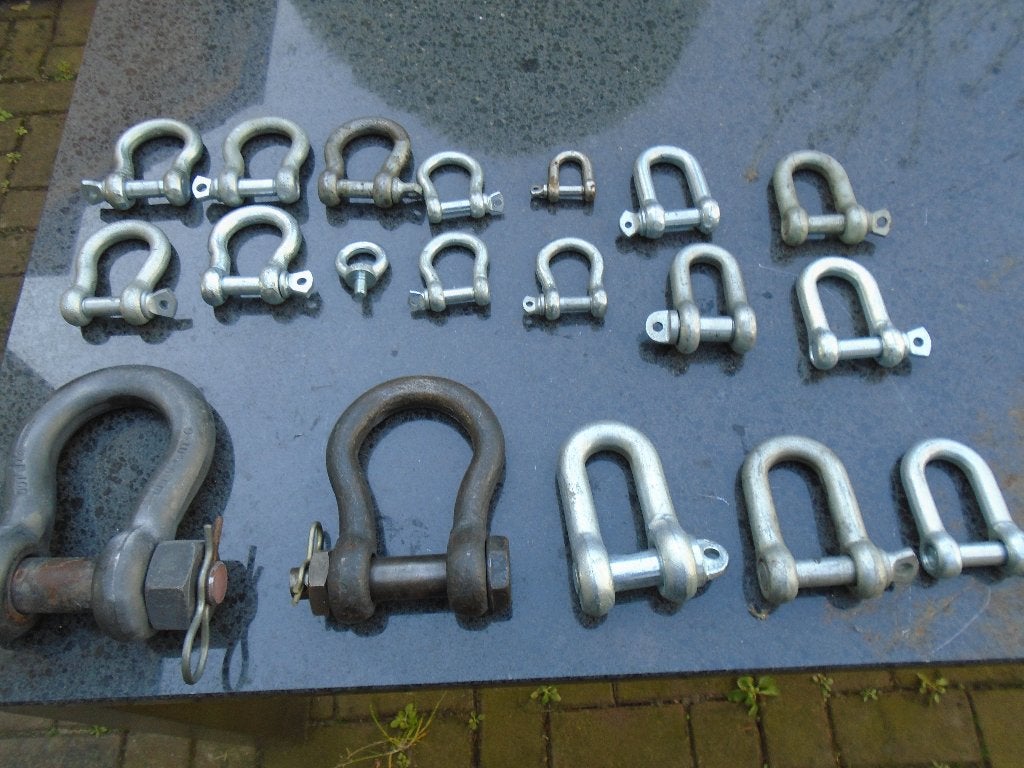 D-sluitingen, d sluitingen, harp sluitingen. 19 stuks., Ophalen, Gebruikt, Overige typen