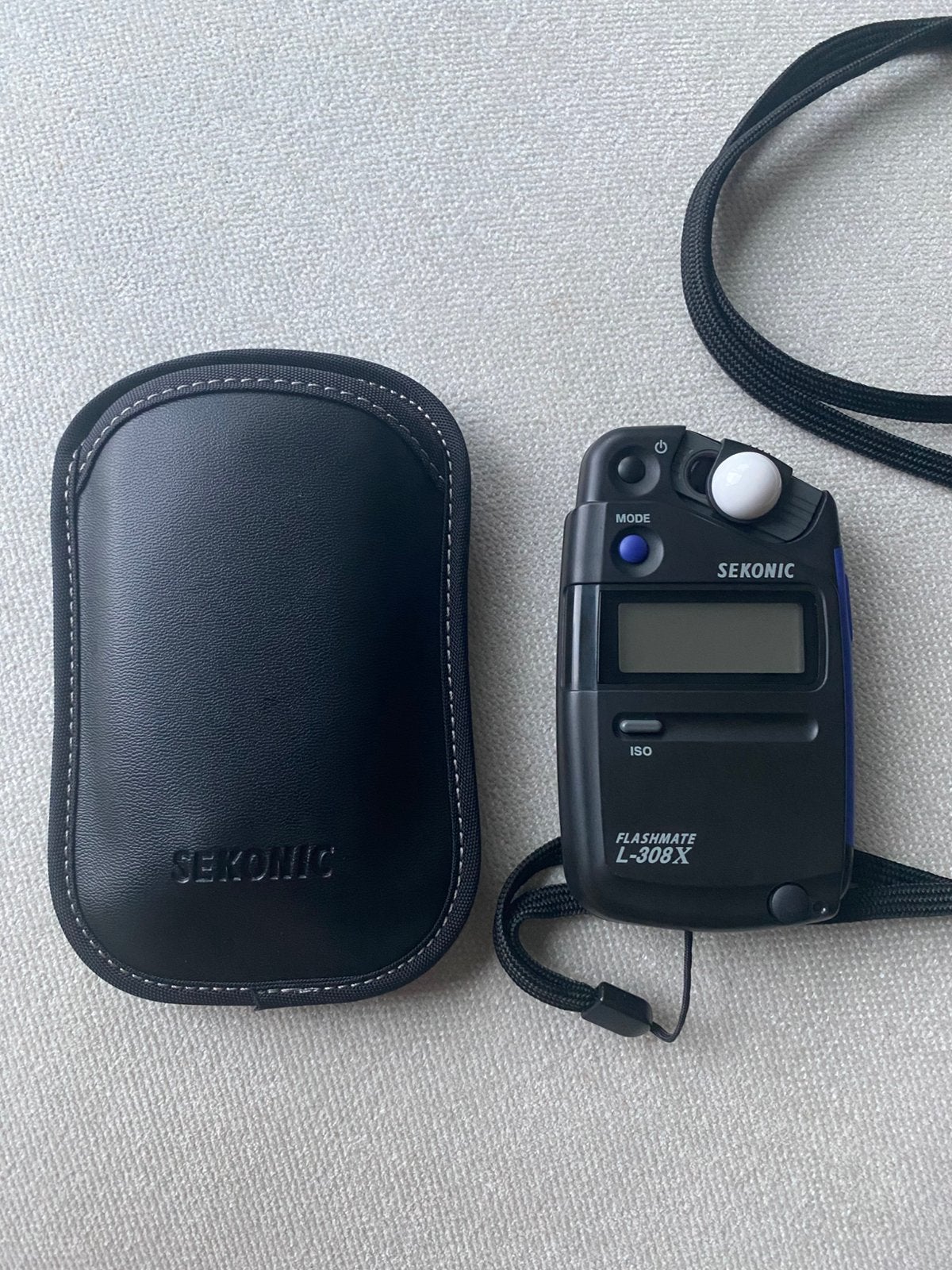 Sekonic L-308X lichtmeter, Ophalen
