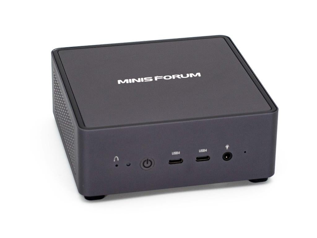 MinisForum UM790 pro, Computers en Software, Desktop Pc's, Zo goed als nieuw, 4 Ghz of meer, SSD, 32 GB, Ophalen of Verzenden