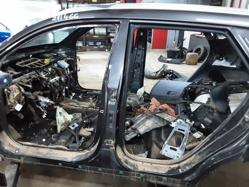 DIVERS MONTANT PORTE C G Hyundai Tucson (TL), Mevr. I. Hauben, Utilisé, Hyundai, Rue de l'Espoir 34 34
4030  GRIVEGNÉE, BE