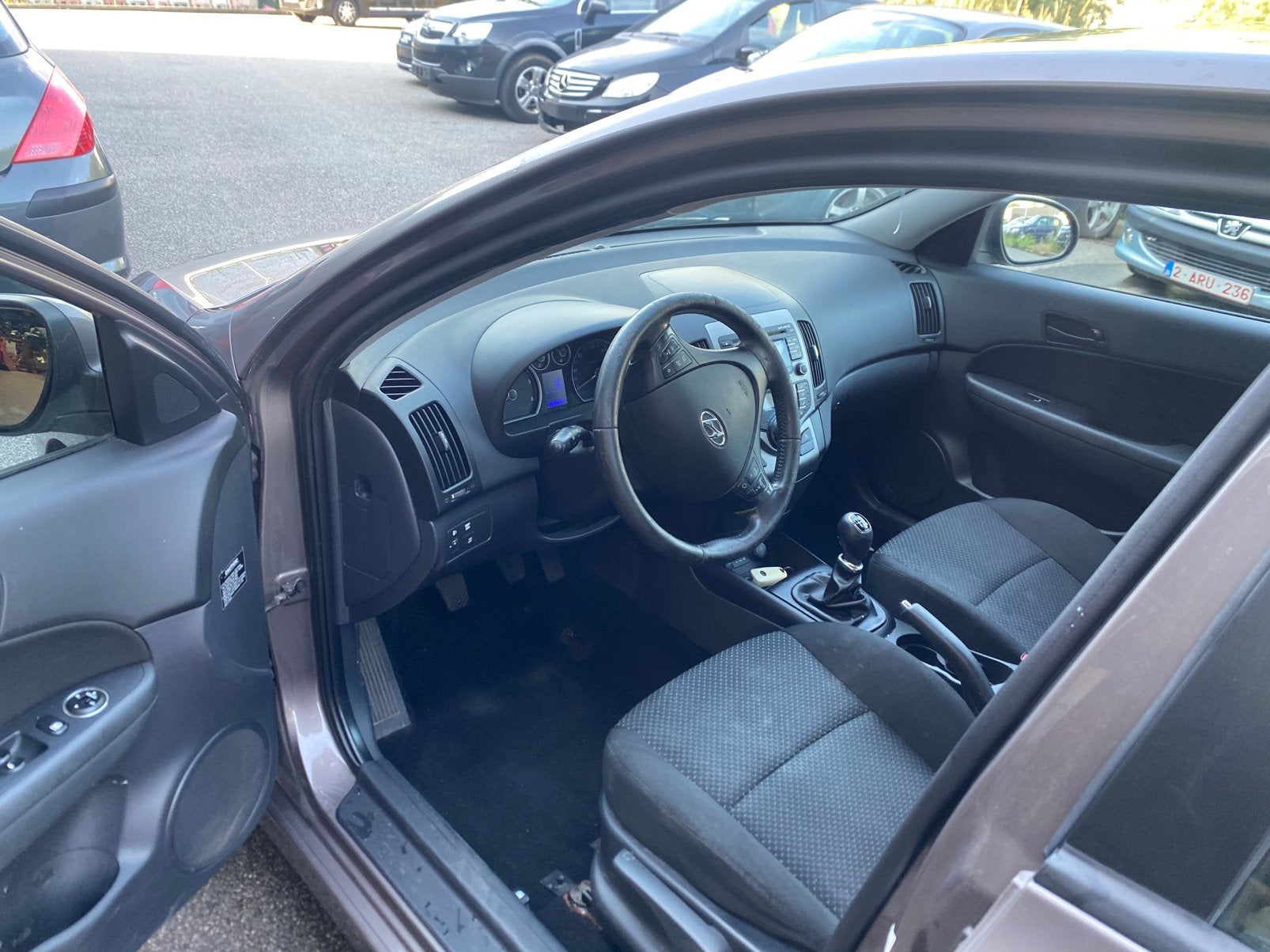 Hyundai i30 Blue Motion. 1600 diesel. 5 euros, Euro 5, Entreprise, Boîte manuelle, Noir