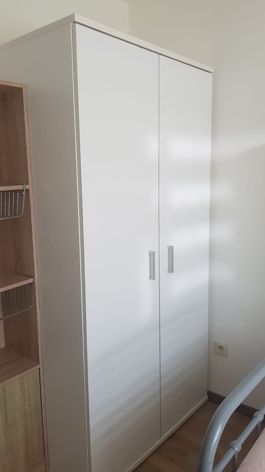 garde robe etat neuf !, Maison & Meubles, Armoires | Penderies & Garde-robes, Comme neuf, Enlèvement ou Envoi