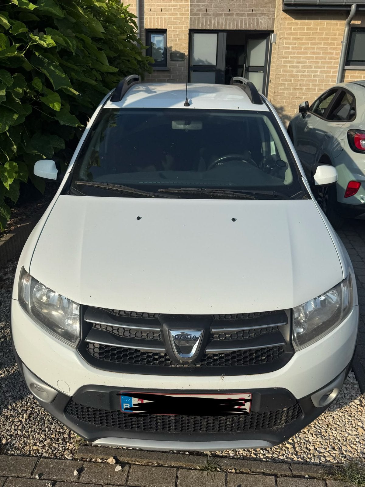 VERKOCHT Dacia Stepway 263900 km, Auto's, Dacia, Parkeersensor, Stof, Zwart, 1098 kg