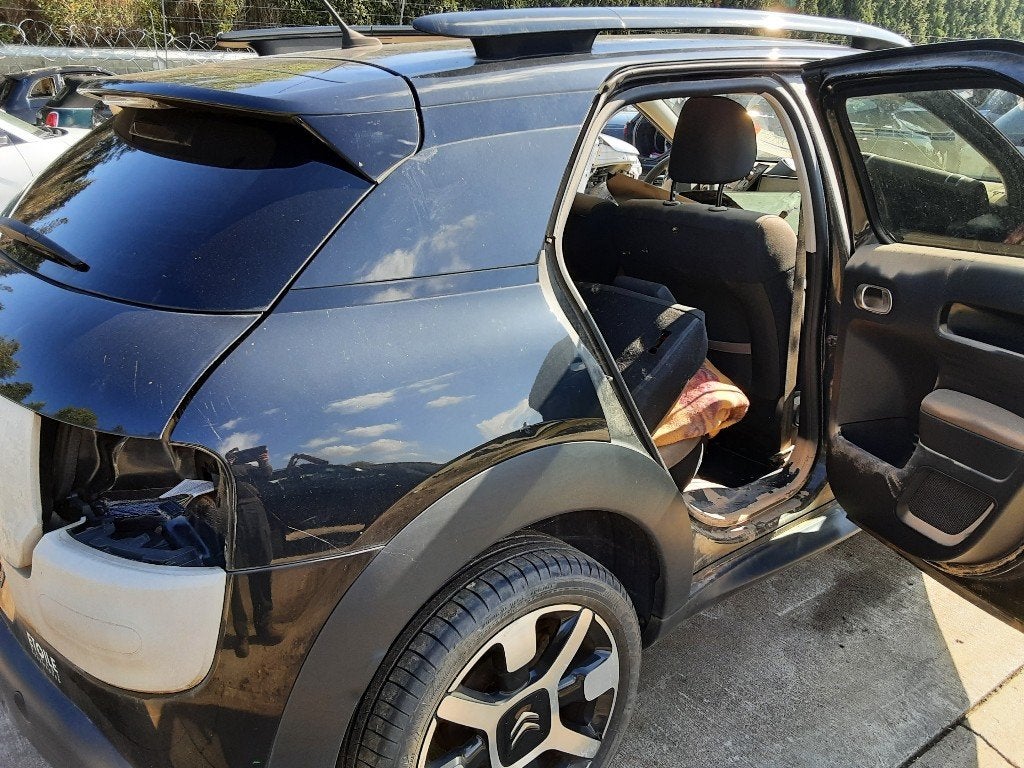 AILE ARRIÈRE DROIT Citroën C4 Cactus (0B / 0P), Citroën, Garde-boue, Mevr. I. Hauben, Utilisé
