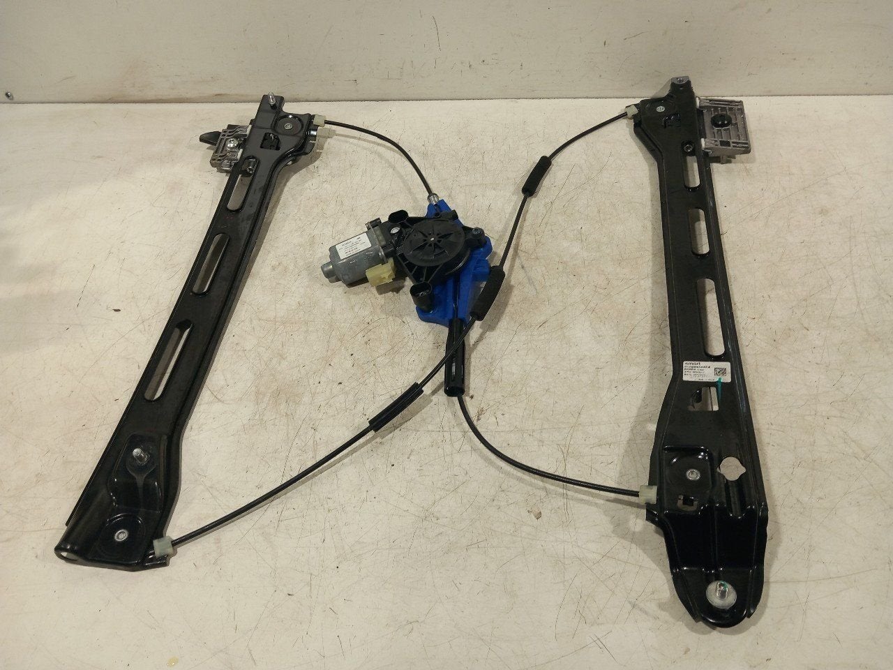 Raammechaniek elektrisch rechts voor Smart #1, Onderdelen@venauto.nl, Van der Ven Autorecycling B.V., Gebruikt, Ettenseweg 76, 4706 PB Roosendaal, The Netherlands